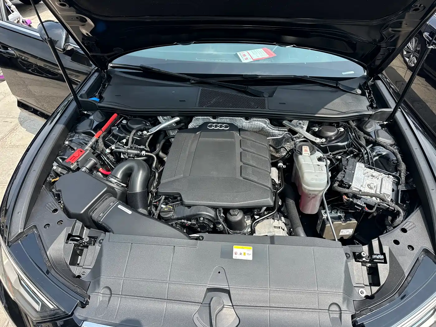 Фото 9 - Audi A6L