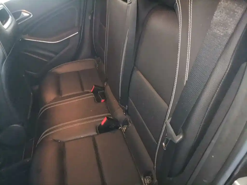 Mercedes-Benz GLA 2016 GLA 200 Dynamic фото 17