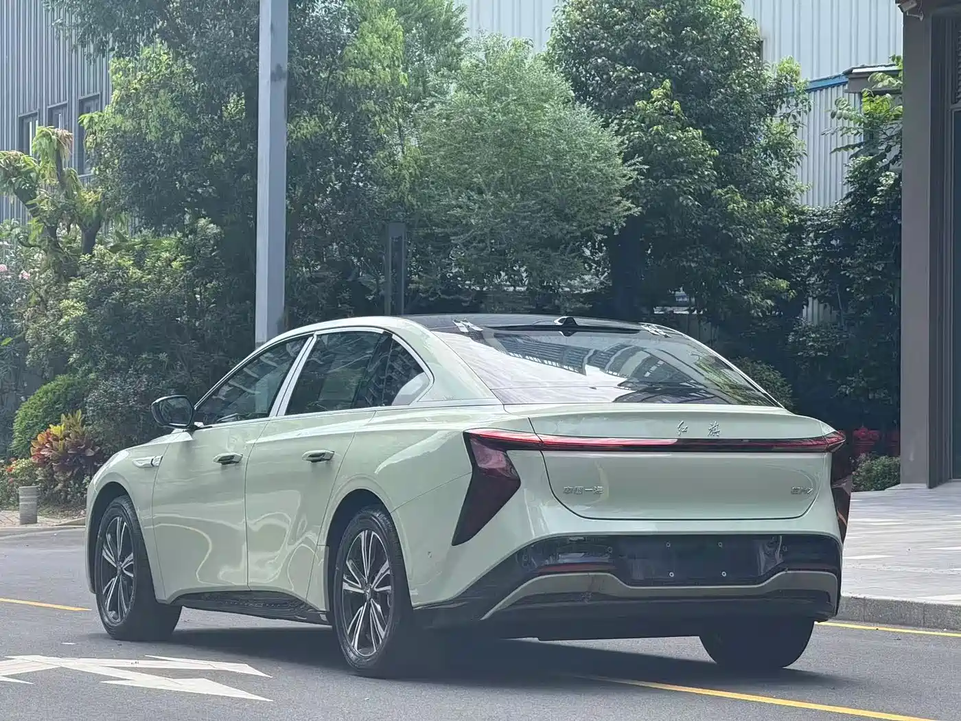Hongqi EH7 2026 2025 600 Smart Selection Edition