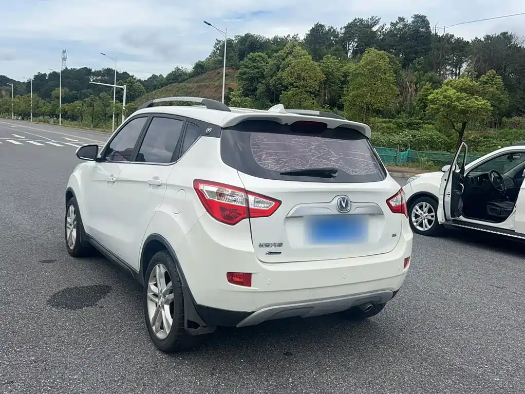 Changan CS35 2017 2016 1.6L Automatic Luxury Model China V