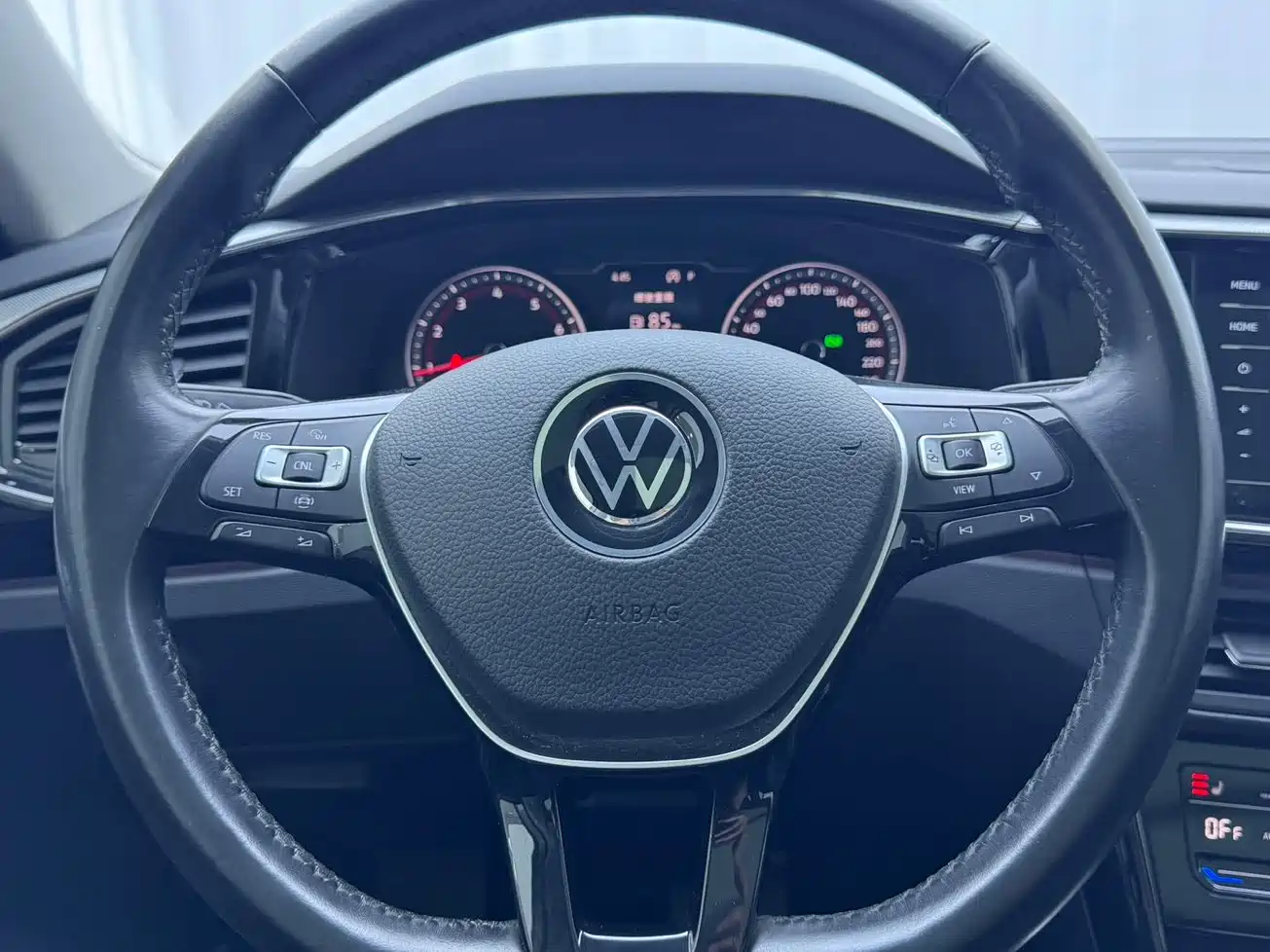 Volkswagen Tayron 2022 280TSI 2WD Luxury Smart Connect Edition фото 13