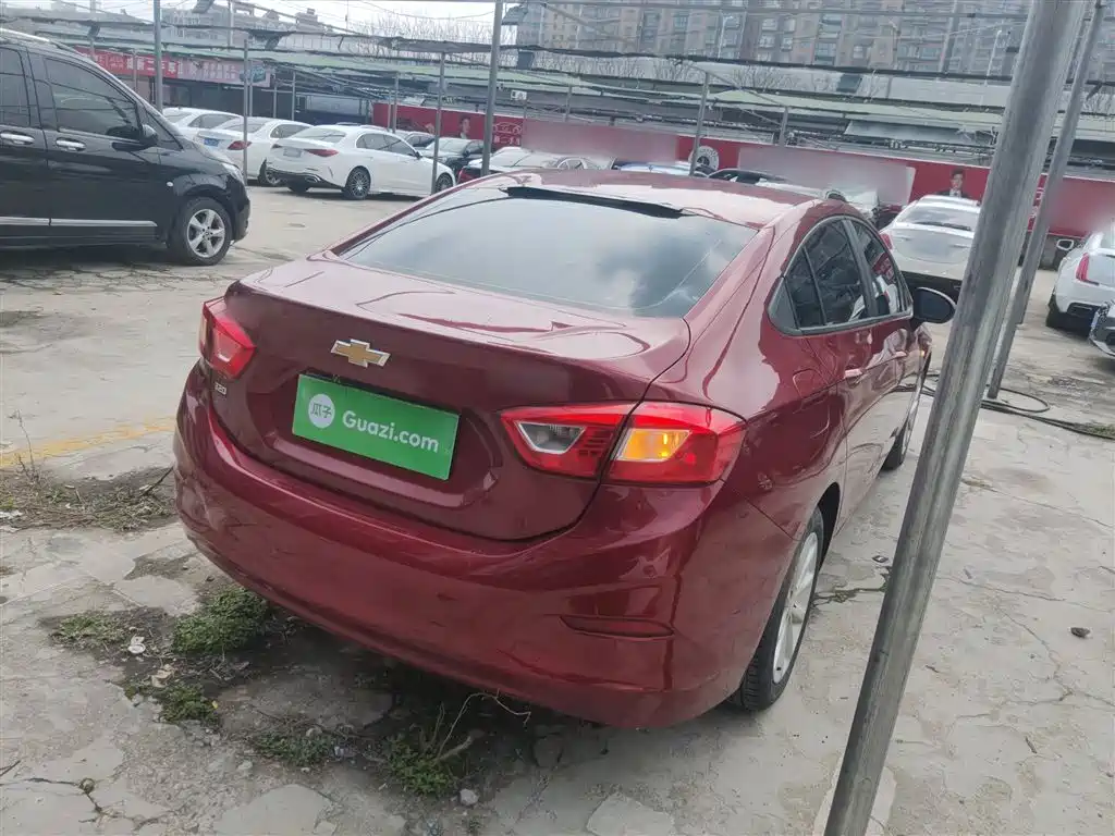 Chevrolet Cruze 2018 320 Automatic Pioneer Sunroof Edition фото 7