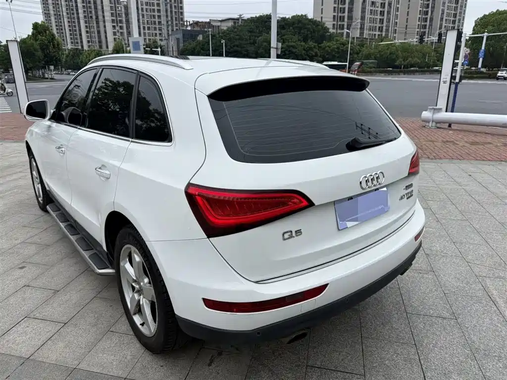 Audi Q5 2016 40 TFSI Technology Model фото 6