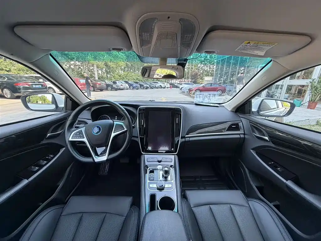 BYD Qin New Energy 2018 1.5T Smart Elite фото 7