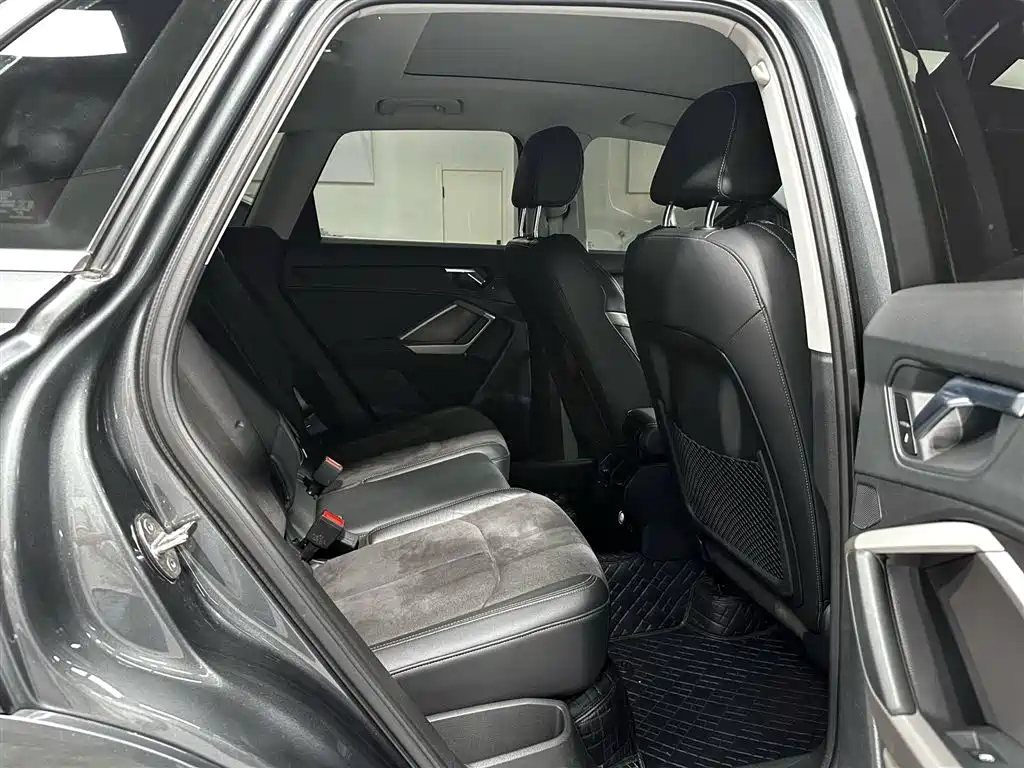 Audi Q3 2022 35 TFSI Fashion Dynamic фото 17