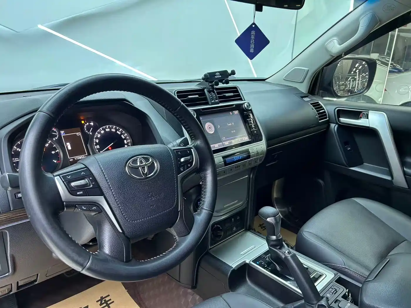 Toyota Prado 2018 3.5L Auto TX-L фото 7