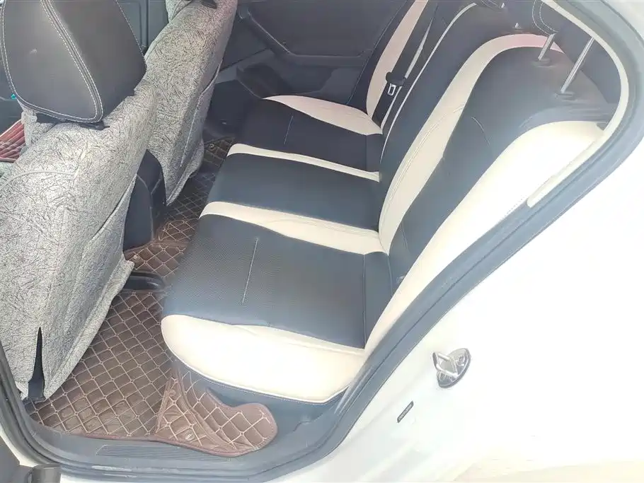 Volkswagen Bora 2018 1.5L Automatic Fashion фото 11