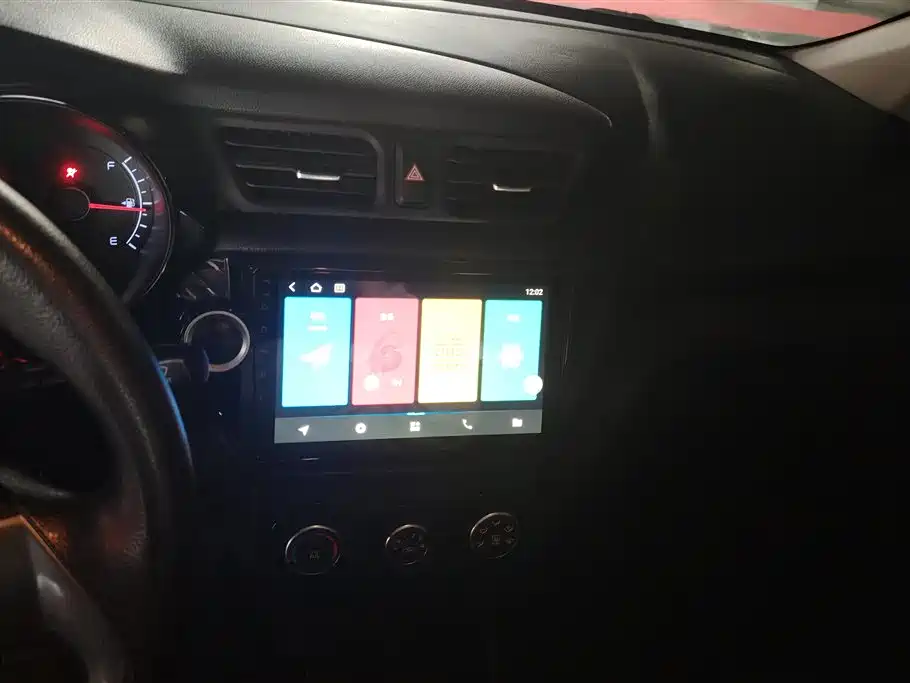 Kia K2 2015 Sedan 1.4L MT GLS фото 13