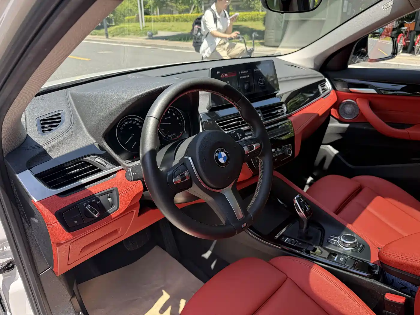 BMW X2 2023 sDrive25i M Sport Shadow Edition фото 9