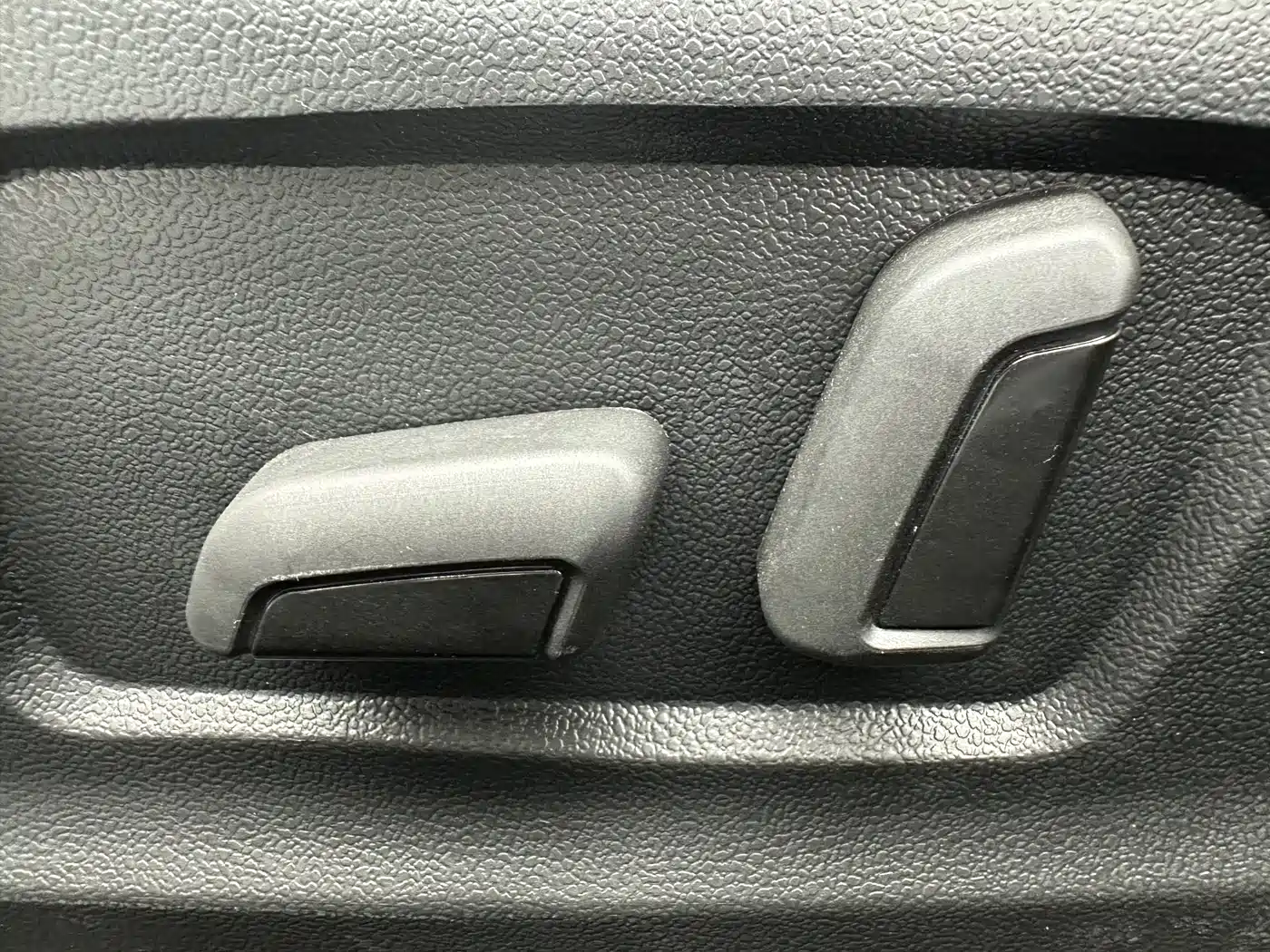 Hyundai Elantra 2023 1.5L CVT GLX Elite Edition фото 13