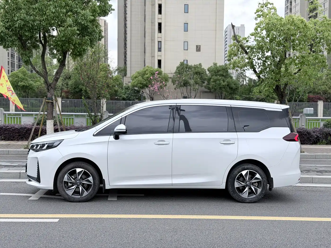 GAC TRUMPCHI TRUMPCHI M6