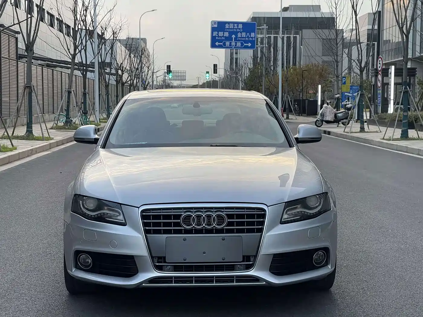 Фото 1 - Audi A4L