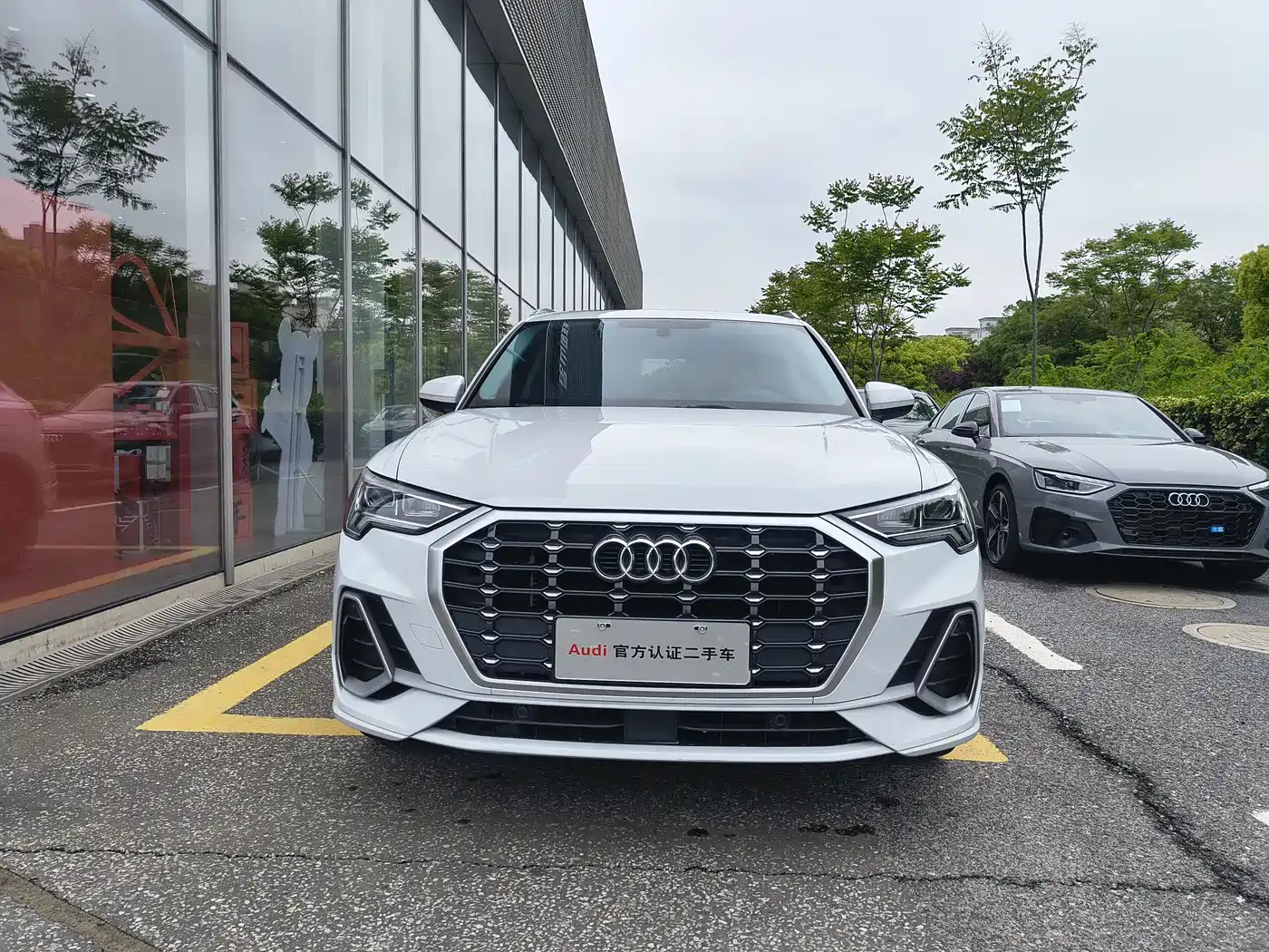 Audi Q3 2023 40 TFSI Fashion Dynamic фото 2