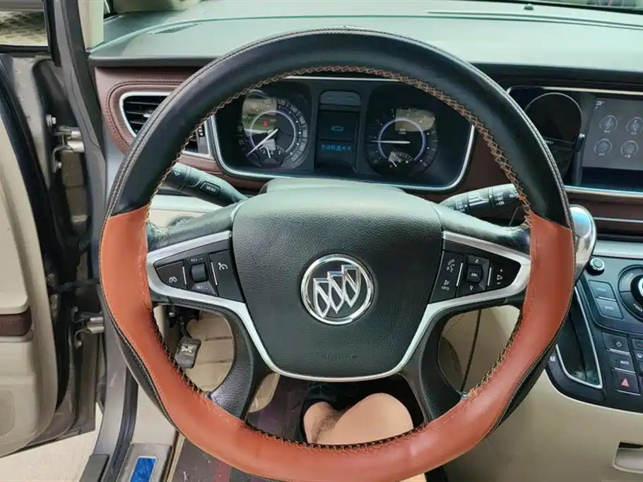 Buick GL8 2017 25S Luxury China V фото 15