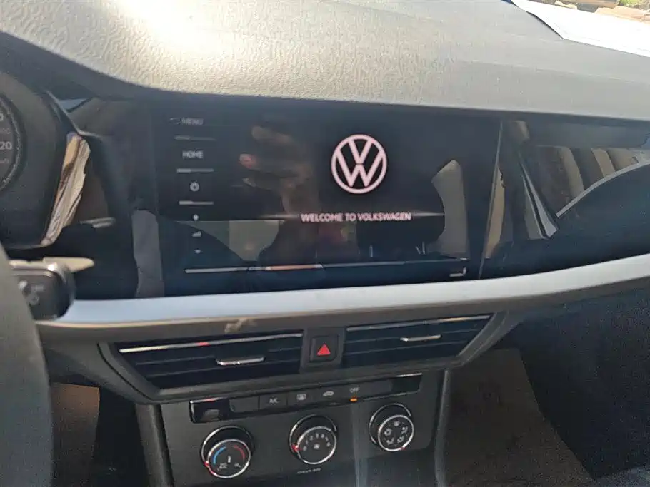 Volkswagen Lavida 2021 1.5L Automatic Vision Edition фото 13