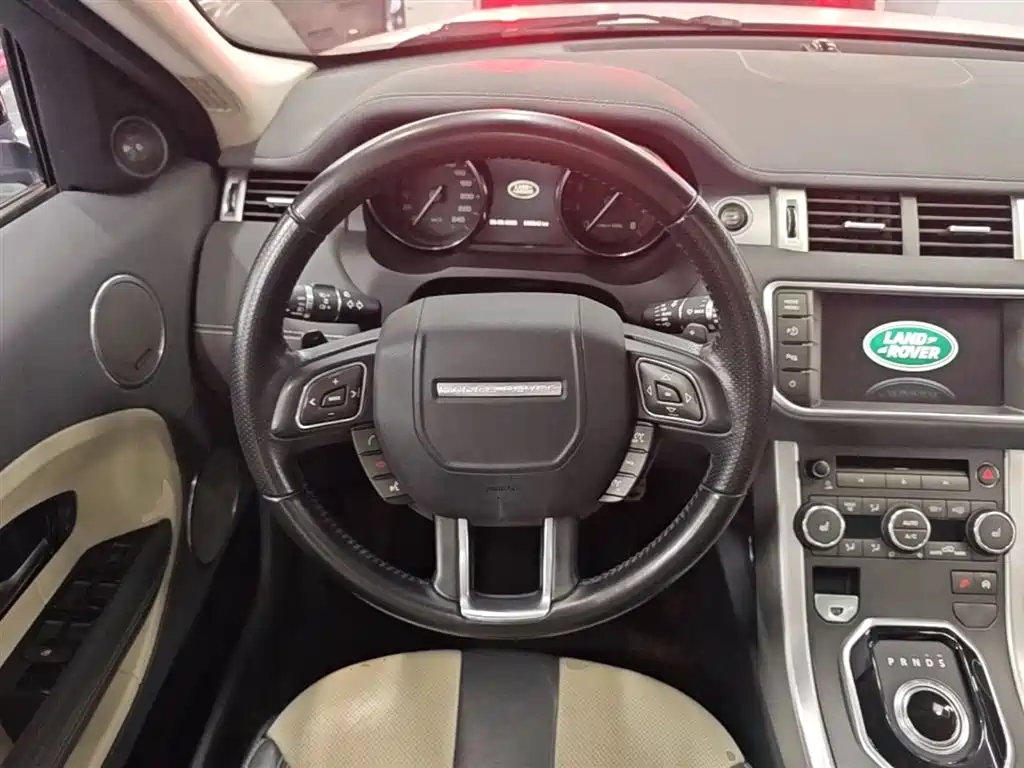 Land Rover Range Rover Evoque 2015 2.0T 5-Door Dynamic Edition фото 11