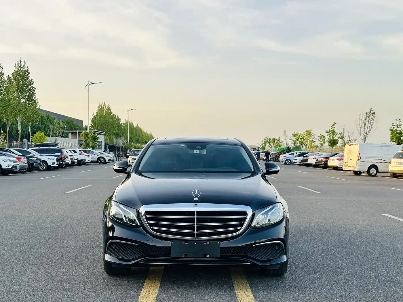 Mercedes-Benz E-Class 2017 E 300 L Sport Fashion фото 2