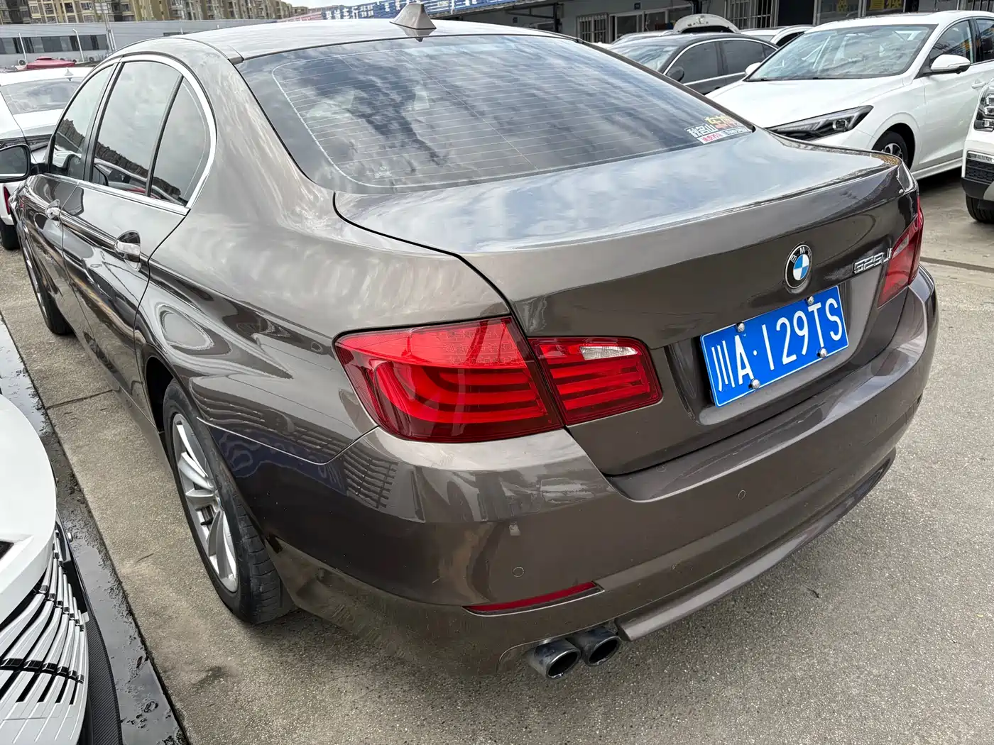 BMW 5 Series 2013 525Li Leadership фото 4