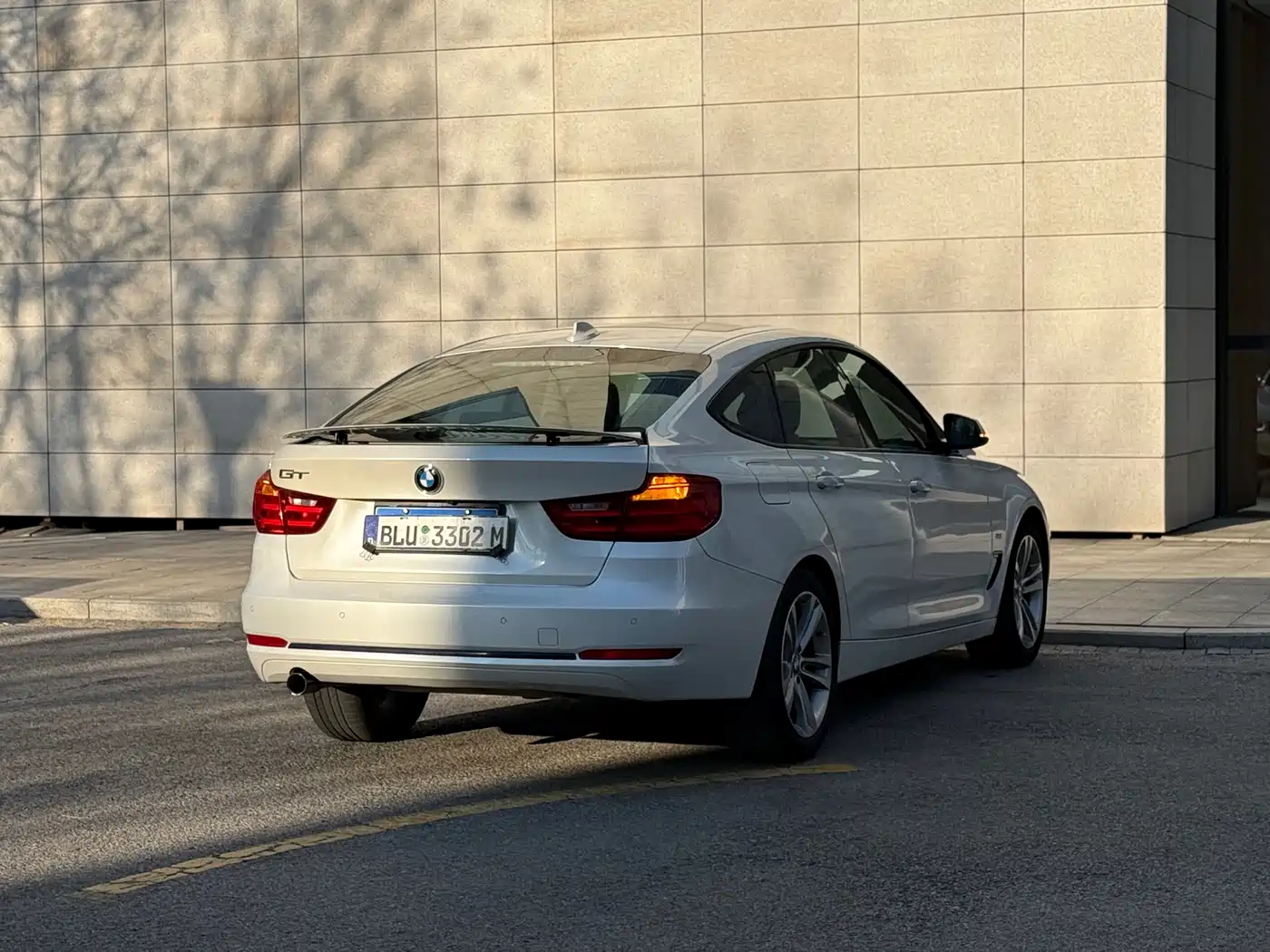 BMW 3 Series GT 2016 320i Design Package фото 19