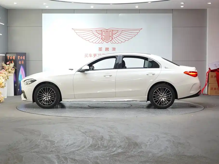 Mercedes-Benz C-Class 2023 Facelift II C 260 L Sport Edition фото 2