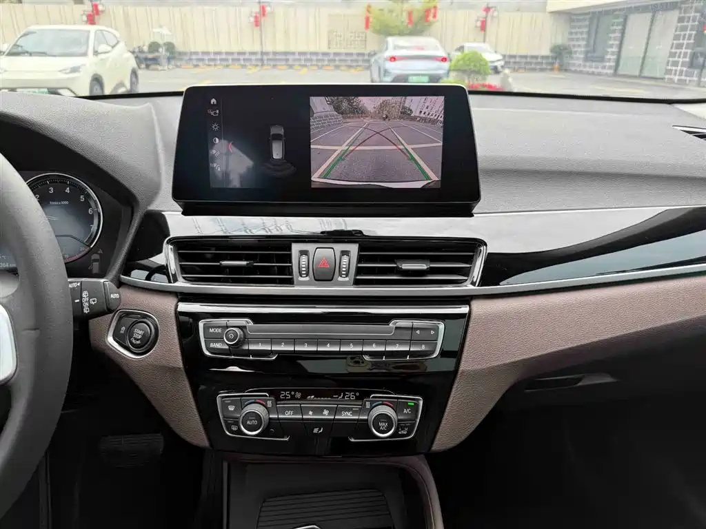 BMW X1 2020 sDrive25Li Leading Model фото 24