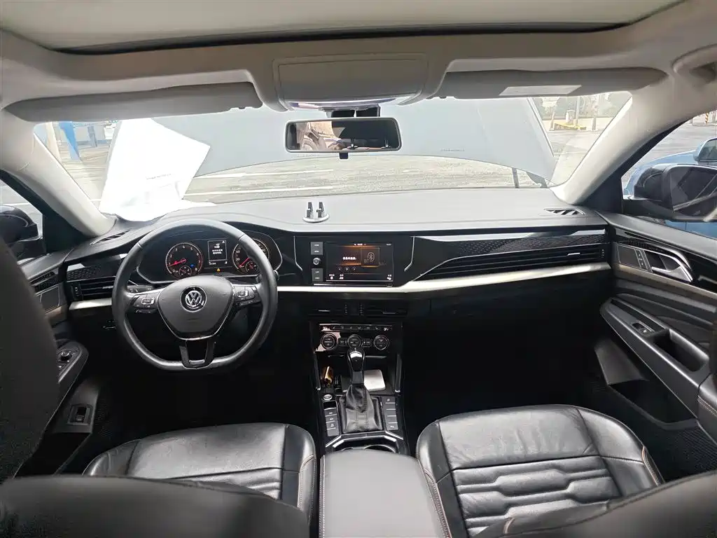 Volkswagen Passat 2019 330TSI Elite Version China VI фото 6