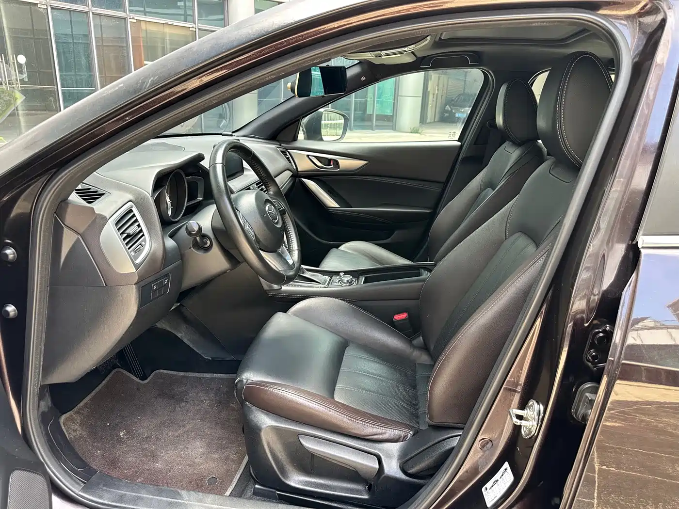 Photo 7 - Mazda CX-4