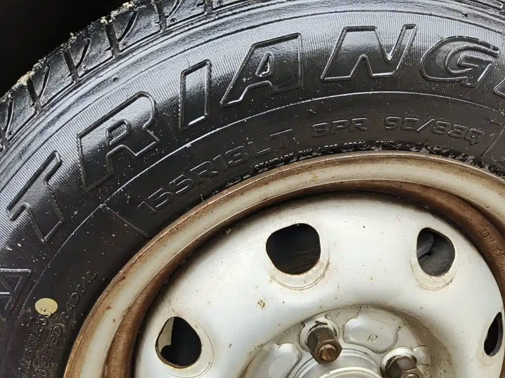 Dongfeng Xiaokang K17 2010 2009 1.0L Base Model AF10-06