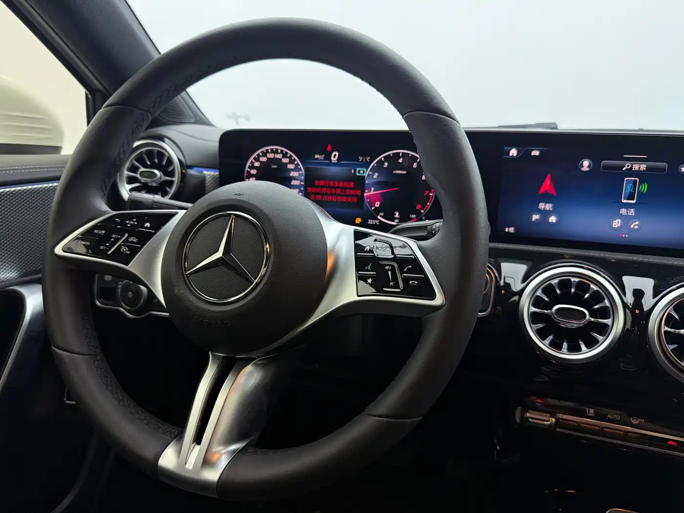 Mercedes-Benz A-Class 2022 A 180 L фото 11