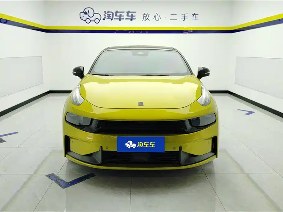 Lynk & Co 03 2022 03+ 2.0TD Auto Wind Rider Edition фото 2