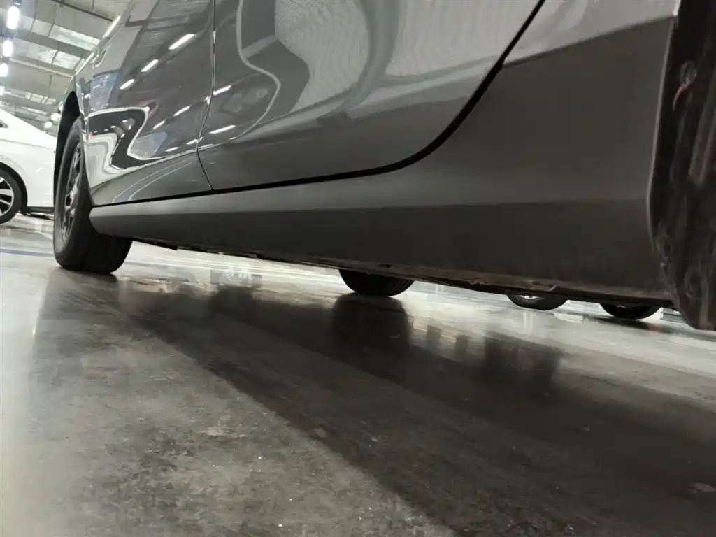 BYD Qin PLUS 2025 DM-i Smart Drive 55KM Leader фото 22