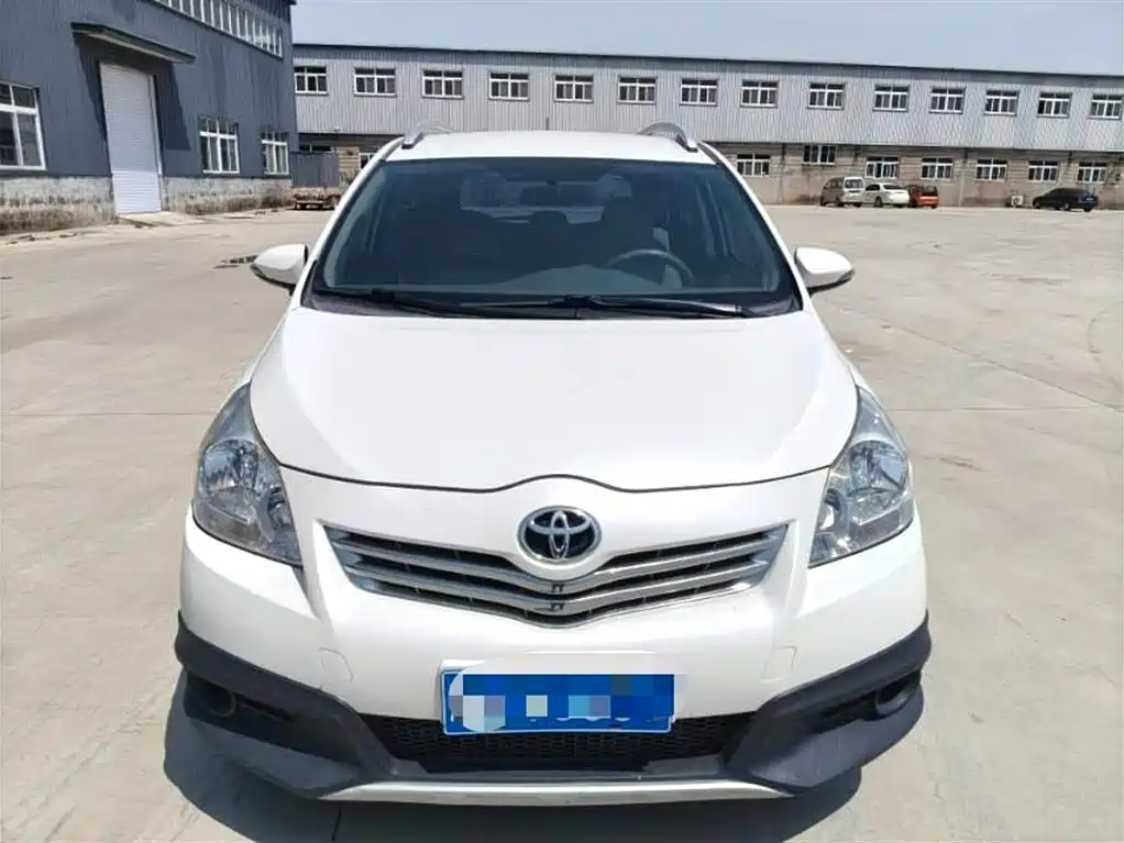 Toyota E'Z 2015 180E CVT Crossover Edition фото 3