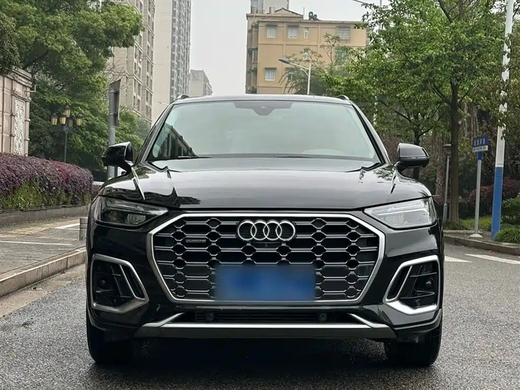 Audi Q5L 2022 40T Luxury Dynamic фото 23