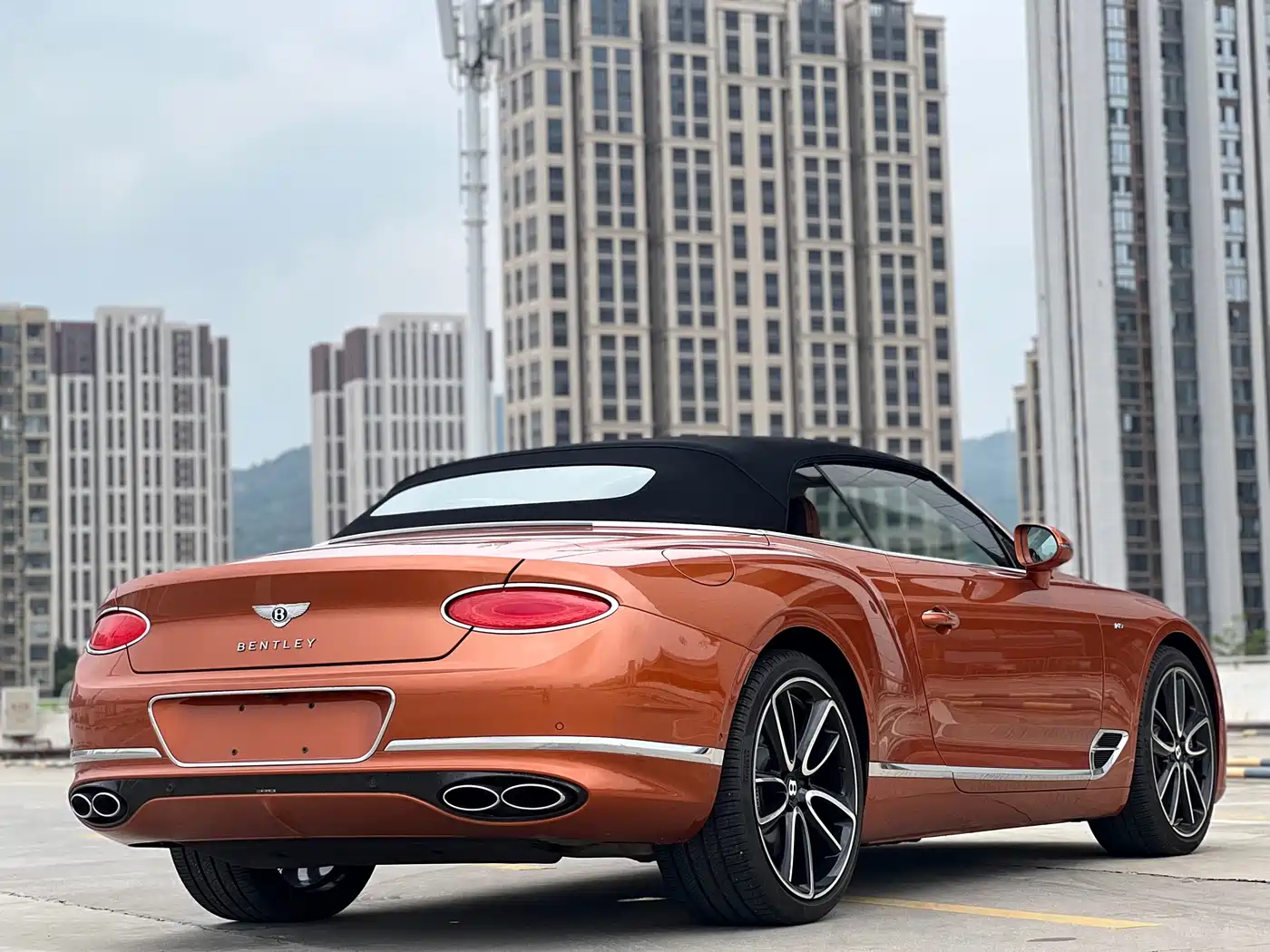 BENTLEY CONTINENTAL