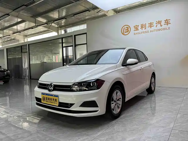 Volkswagen Polo Plus 1.5L, автомат, Panoramic Enjoy