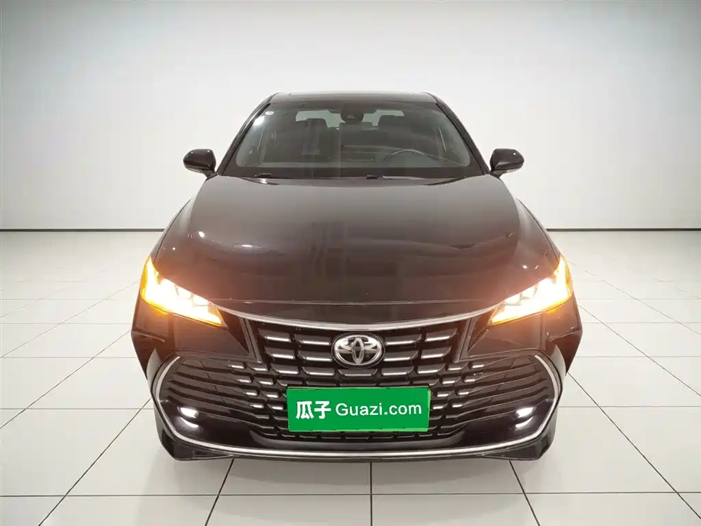 Toyota Avalon 2022 2.0L Luxury Edition фото 3