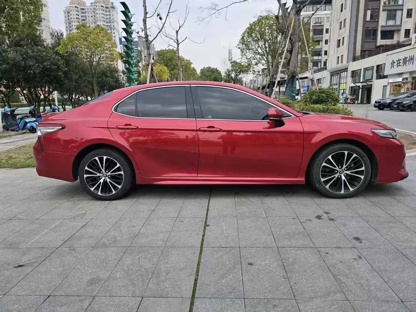 Toyota Camry 2018 2.0S Sport Edition фото 3