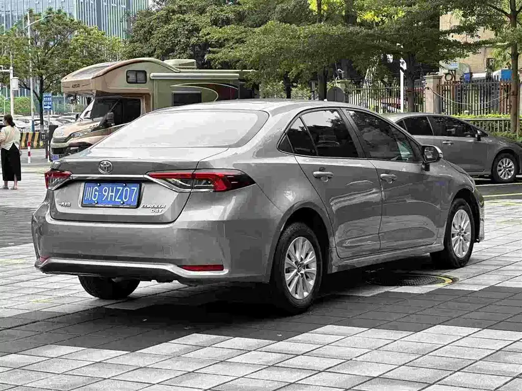 Toyota Corolla 2022 1.2T S-CVT Pioneer PLUS Edition фото 3