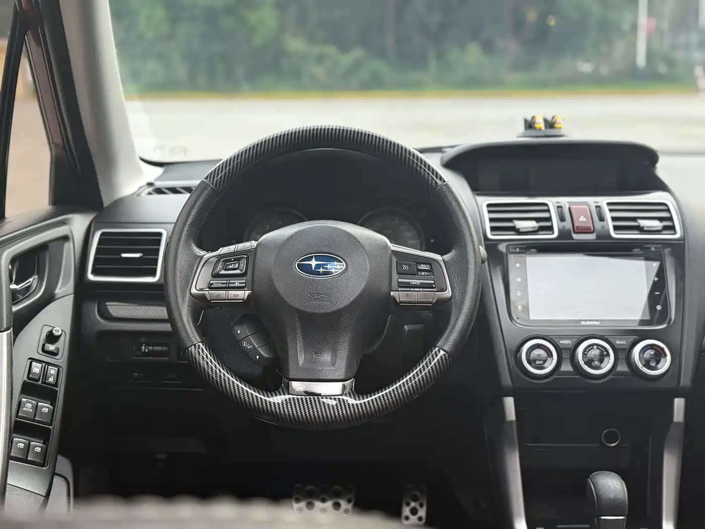 Subaru Forester 2015 2.5i Special Commemorative Edition фото 18