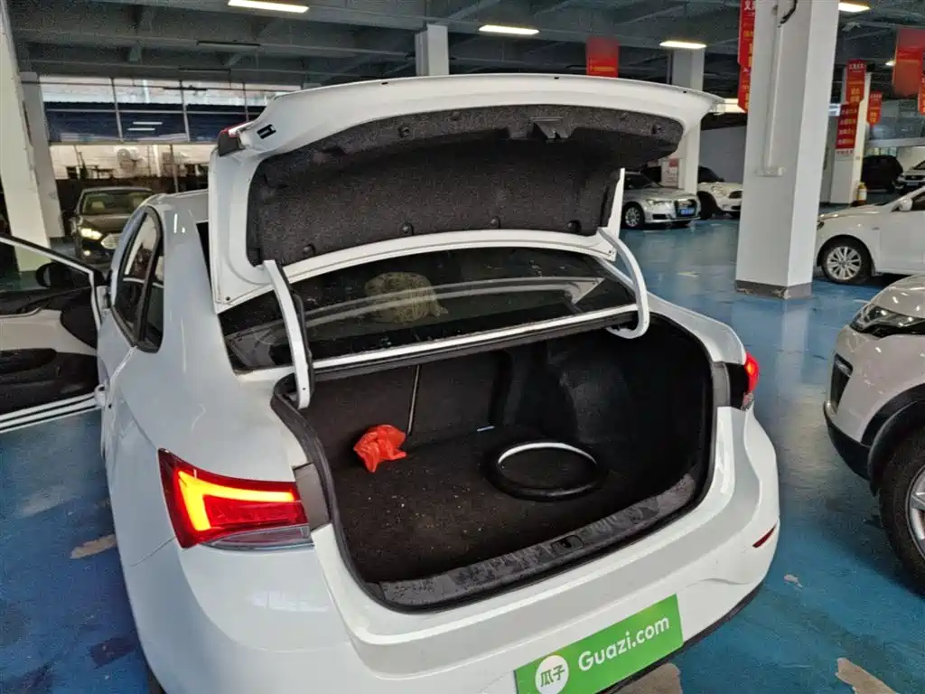 Buick Excelle 2019 15T DCT Connected Elite Type China VI фото 19