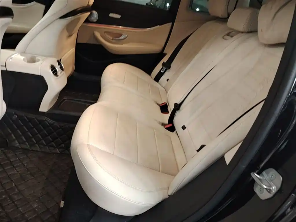 Mercedes-Benz E-Class 2019 Facelift E 300 L Sport Fashion фото 17