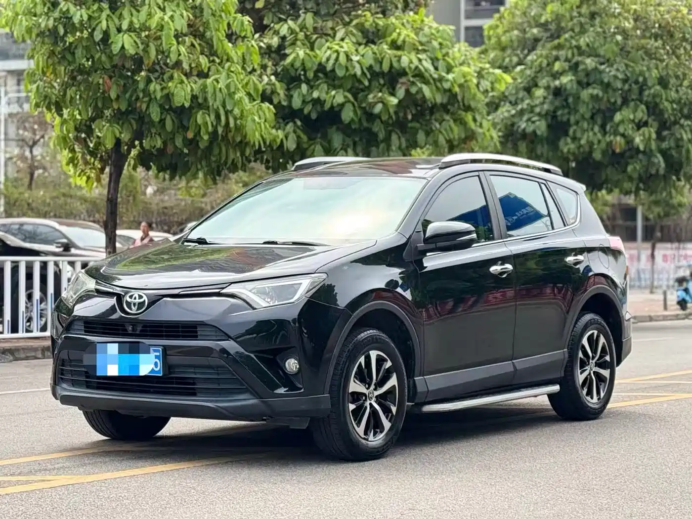 Toyota RAV4 Rongfang 2016 2.0L CVT 2WD Trend (China V)