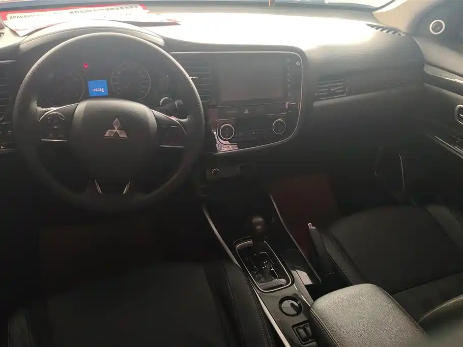 Mitsubishi Outlander 2017 2.0L 2WD Glory 5-seater фото 12