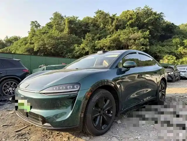 Zhijie Luxeed R7 2025 Extended Range 251km Max