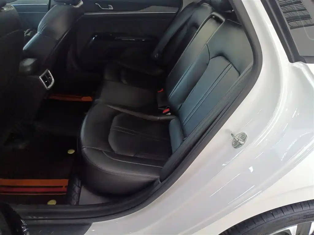 Kia K5 2021 270T CVVD Renewal Edition фото 14