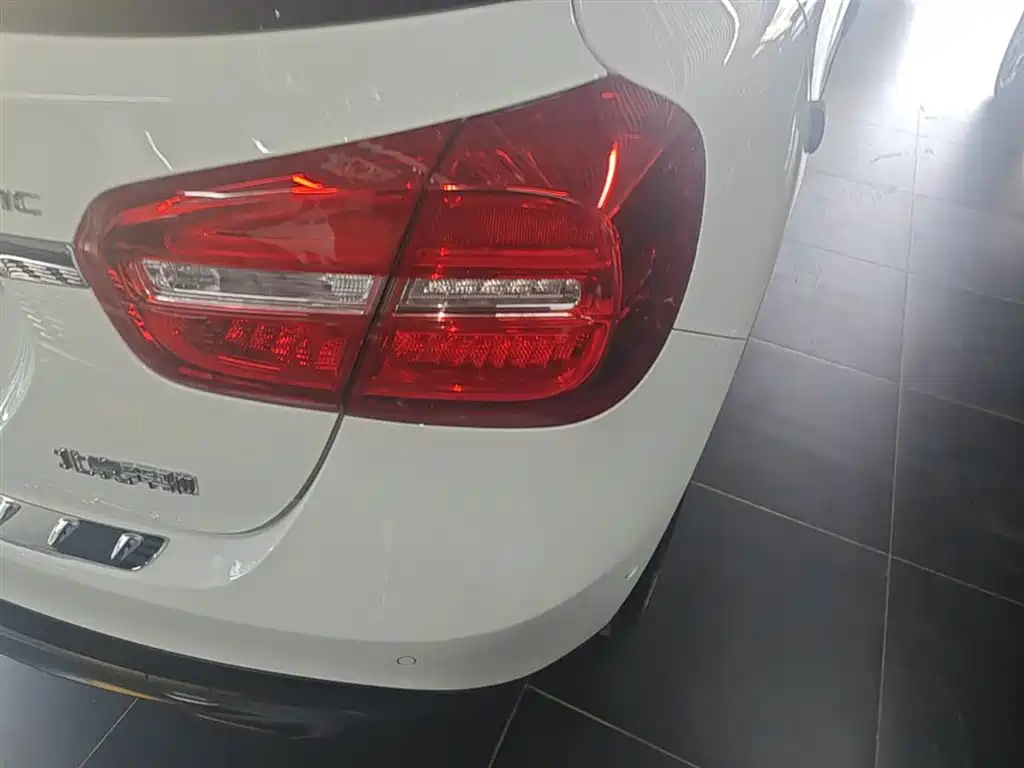 Mercedes-Benz GLA 2016 GLA 220 4MATIC Fashion фото 8