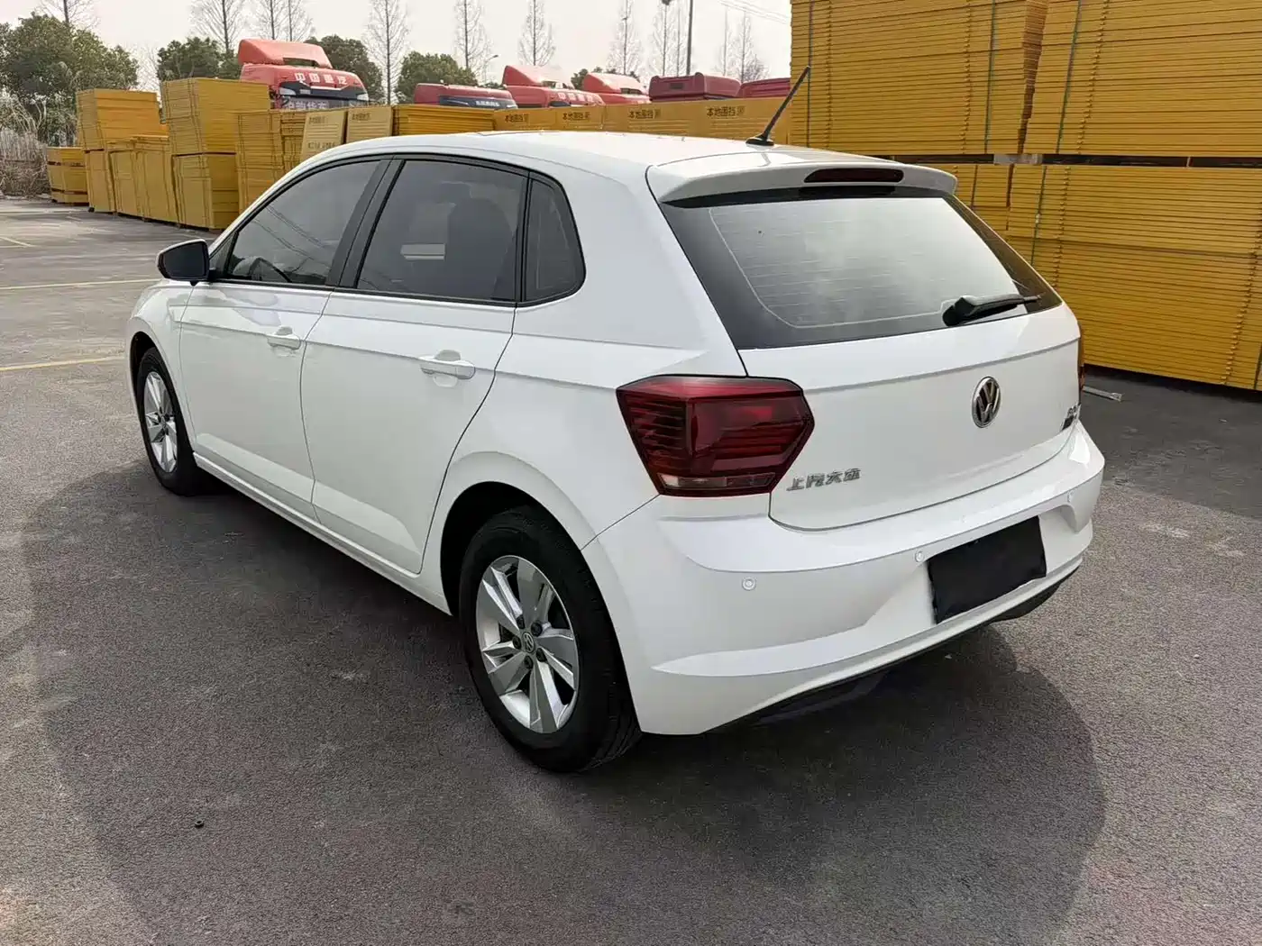 Volkswagen Polo 2019 Plus 1.5L Automatic Colorful Tech Edition фото 10