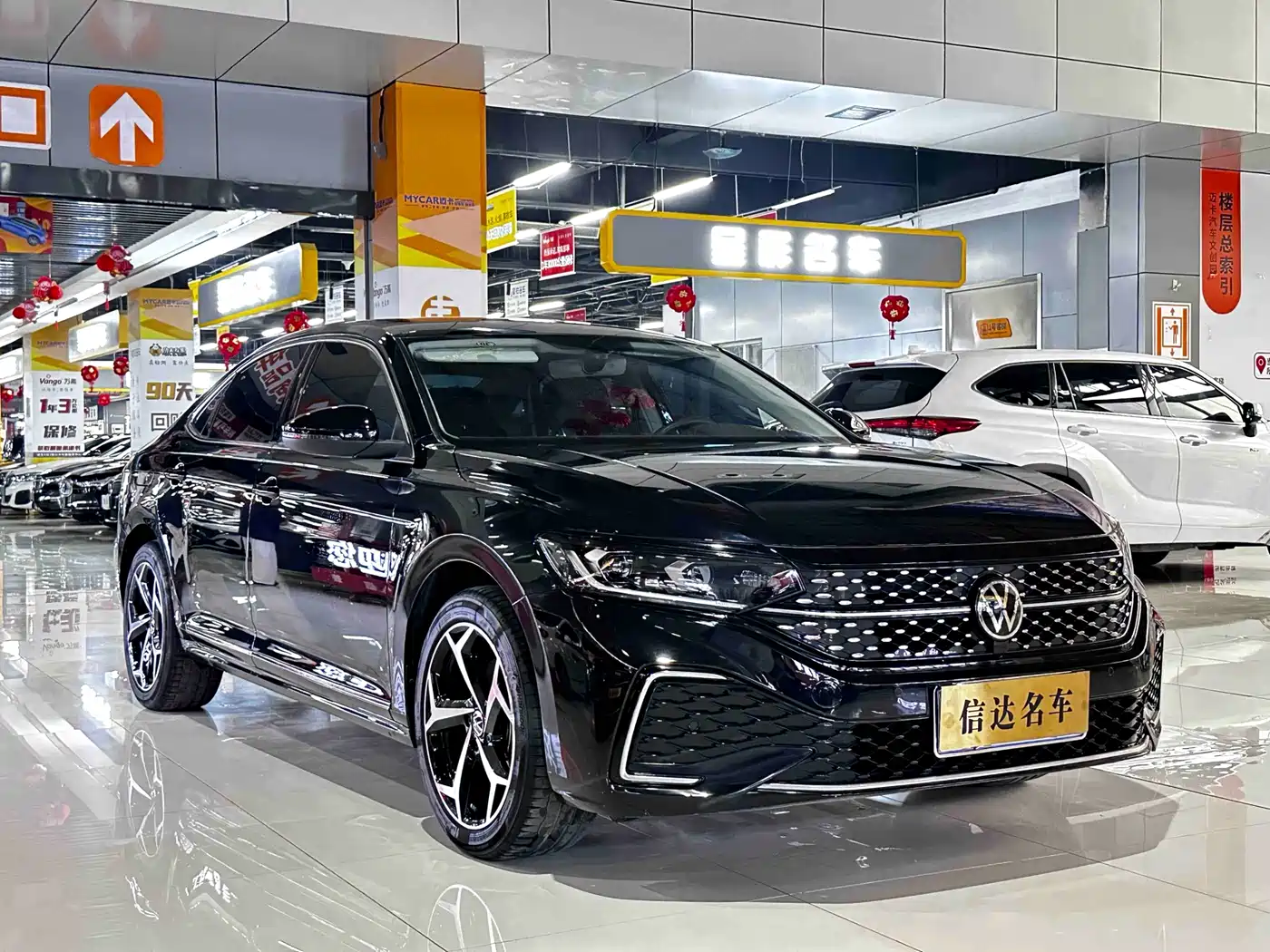 Volkswagen Passat 2025 Outstanding 330TSI Starlight Elite Edition фото 3
