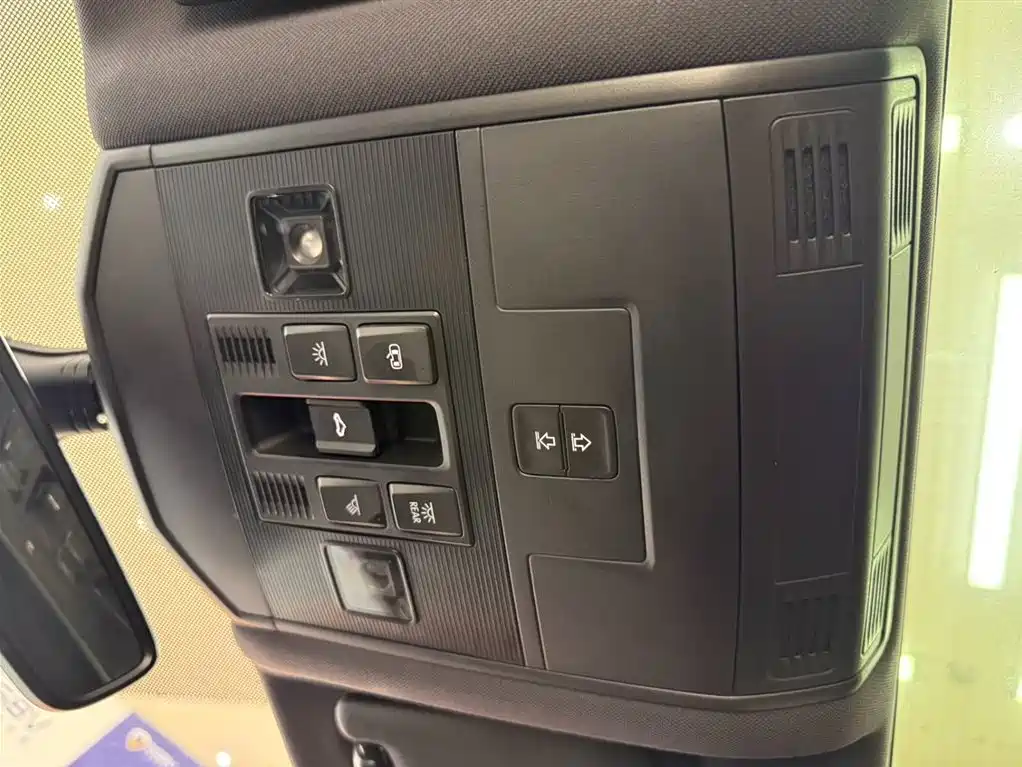 Volkswagen T-ROC 2021 280TSI DSG 4WD Luxury Connected фото 14