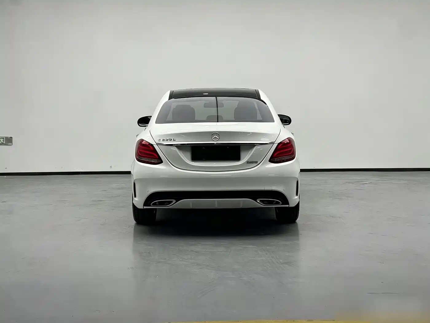 Mercedes-Benz C-Class 2016 C 200 L Sport фото 2